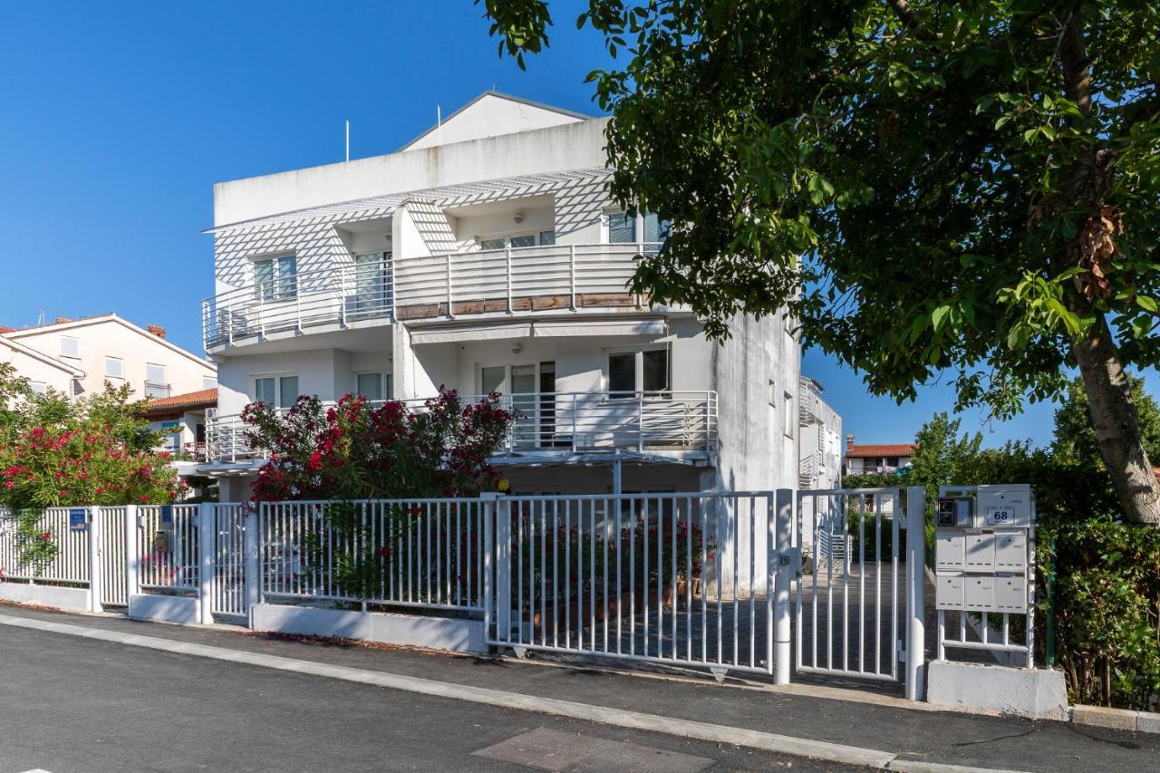 Apartment Dolly Completely Renovated 2023 Rovinj Exterior photo